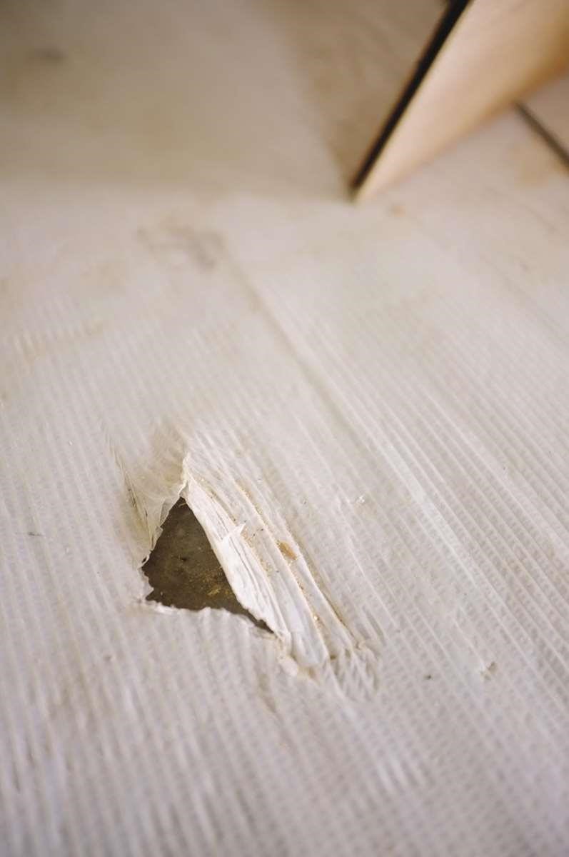 保護工程是裝修工程的第一步，在所有施工工程進行前，